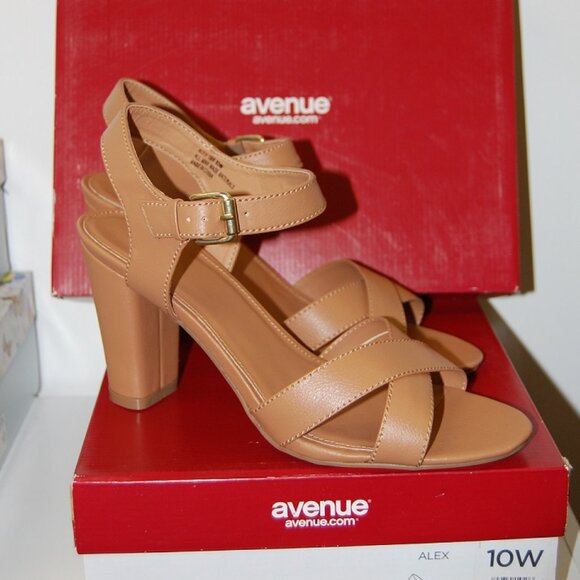 NEW Avenue Sandals with Heels Size 10W - Picture 1 of 4